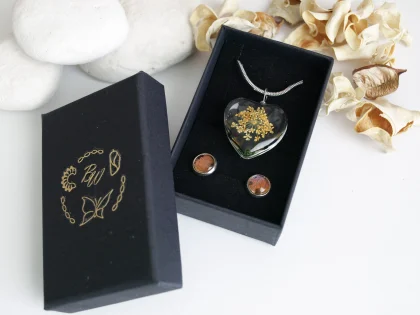 Náušnice Urania riphaeus s náhrdelníkom