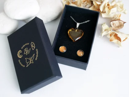 Náušnice Danaus plexippus s náhrdelníkom